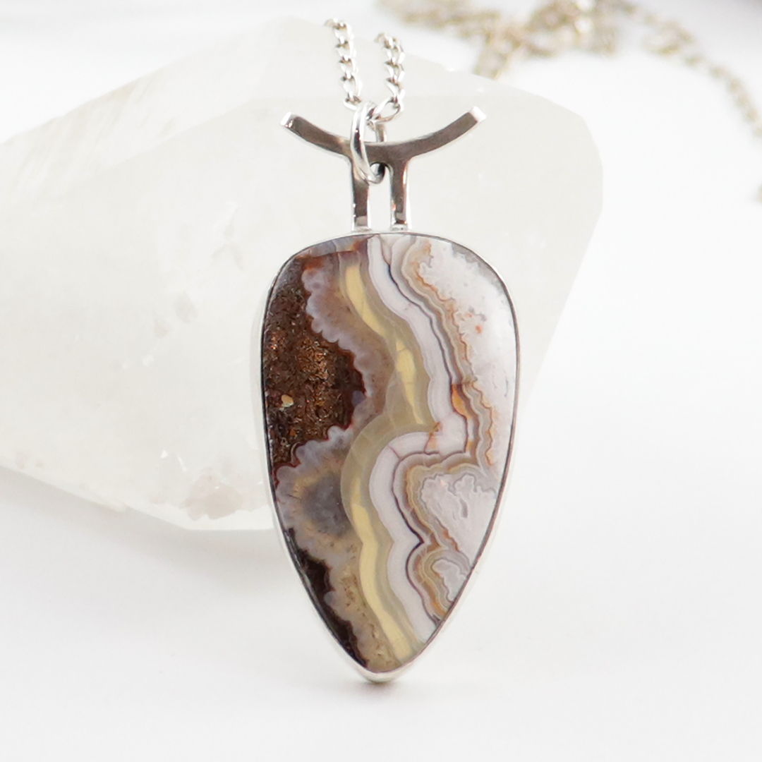 Laguna Agate pendant