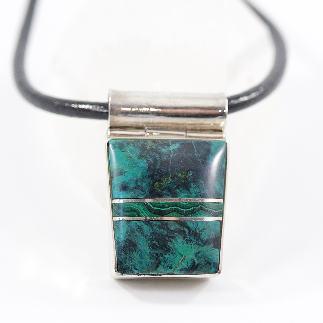 Chrysocolla Inlay necklace with Malachite accent